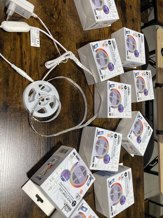 Lichidare stoc banda led RGB Nityam smart TUYA 1 metru 20 lei