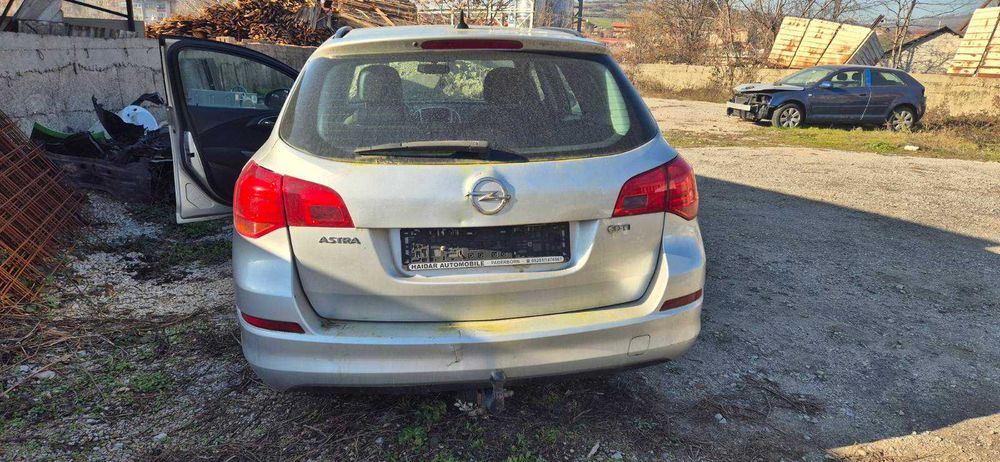 OPEL ASTRA-J 2011 A17DTJ 1.7 CDTI 110HP (81 kW)  на части