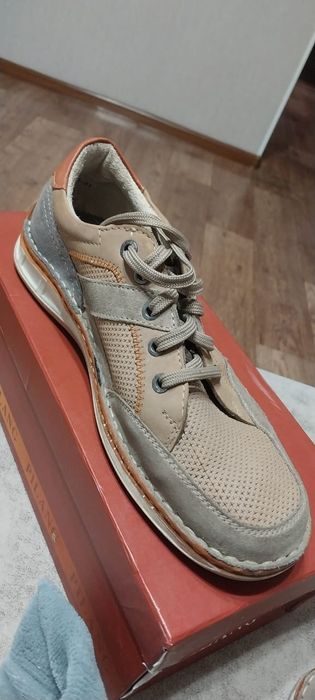 Мужские кроссовки