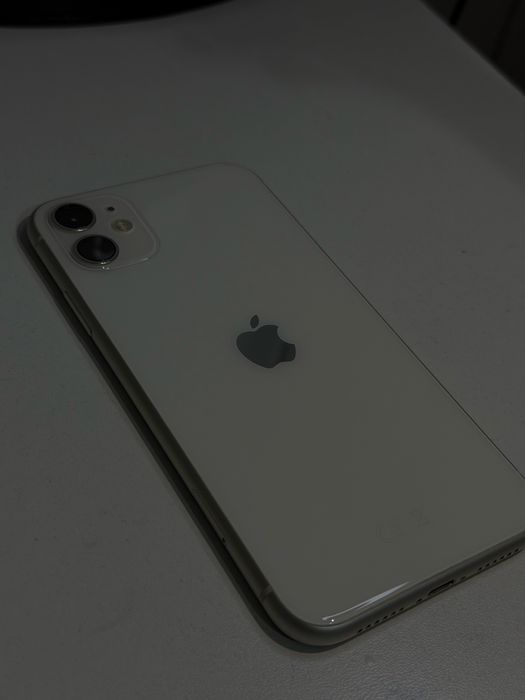 iPhone 11 128GB White | Хорошее состояние |