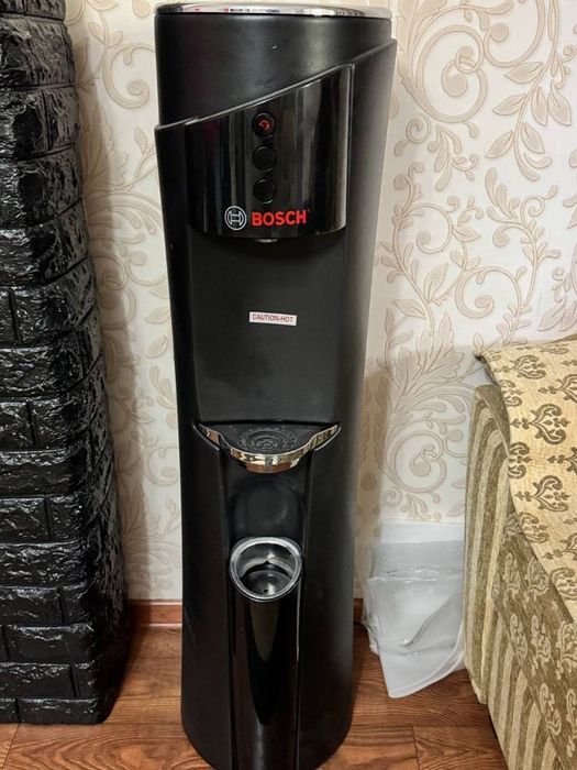 Кулер для воды фирма Bosch