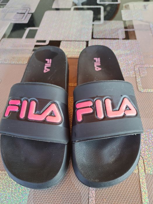 Papuci dama  nr 37 pret 80 lei