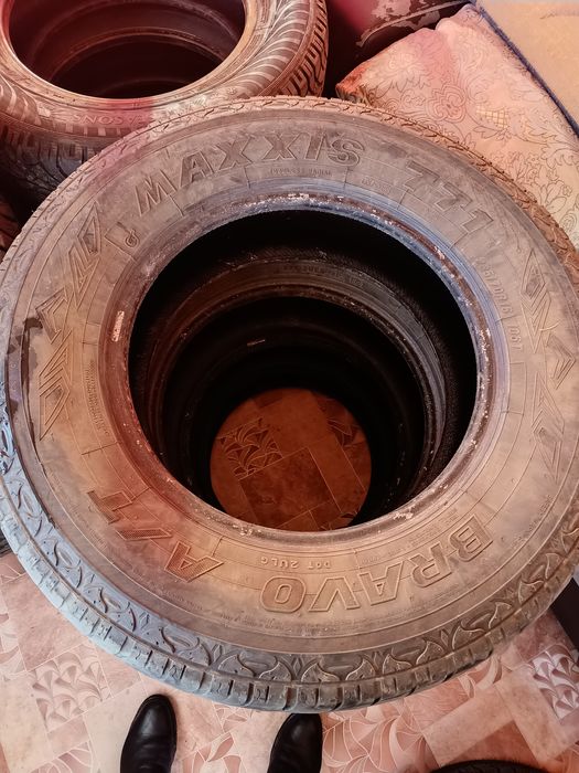 Продам летние шины 235 /70R16 Maxxis AT