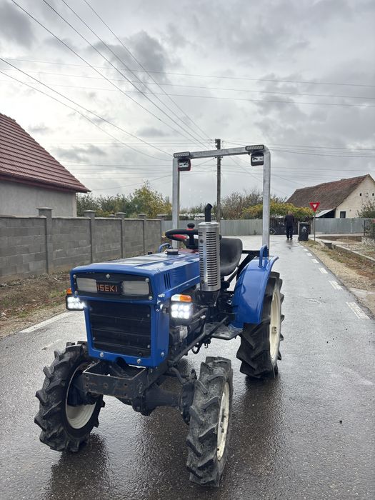 Tractoraș japonez ISEKI