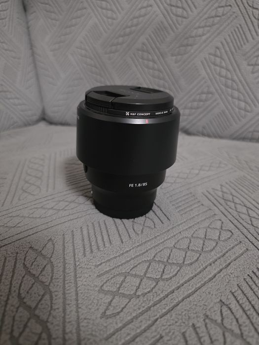 Sony FE 85mm f/1.8
