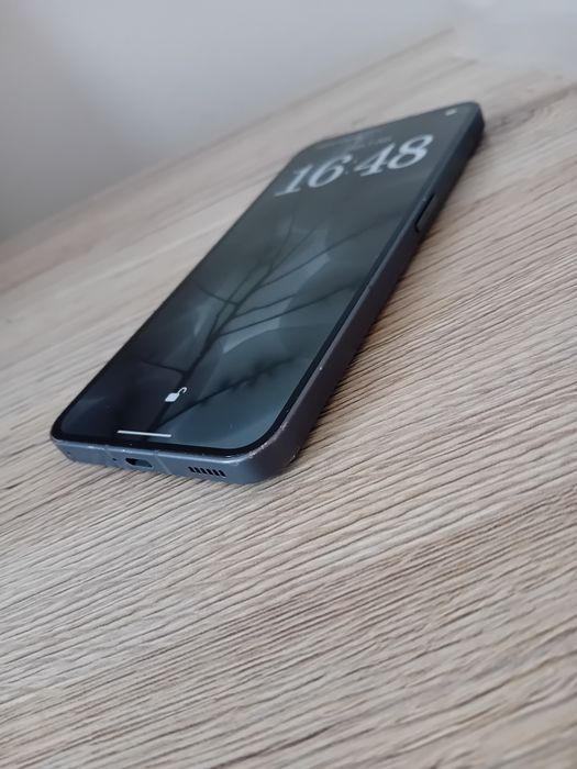 Nothing Phone (2) pentru piese - Ecran OLED și Placă FUNCȚIONALE