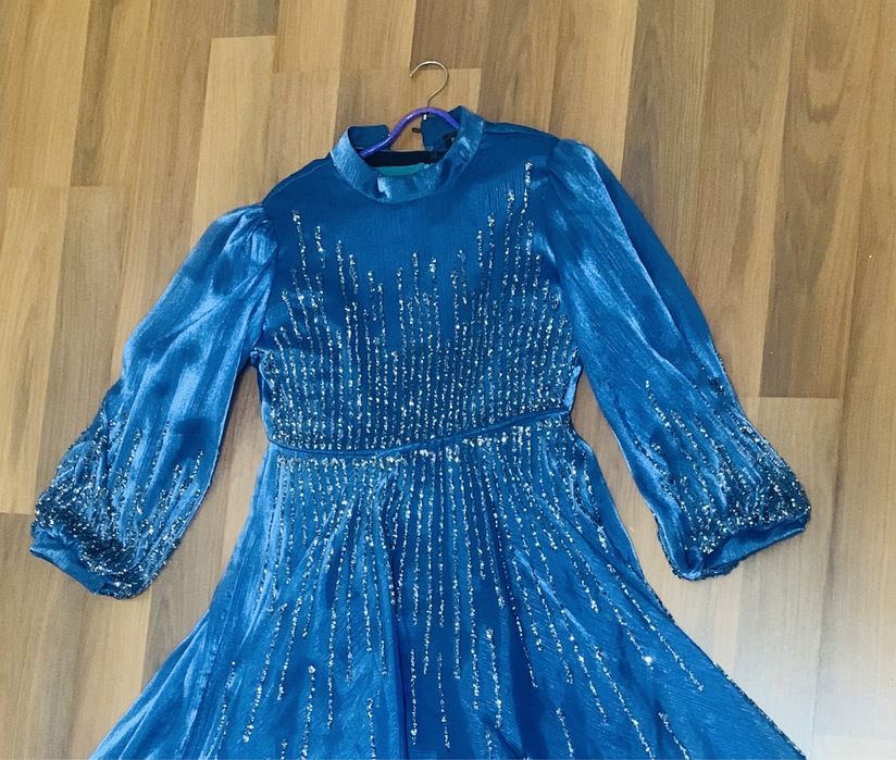 Нарядное красивое  платье