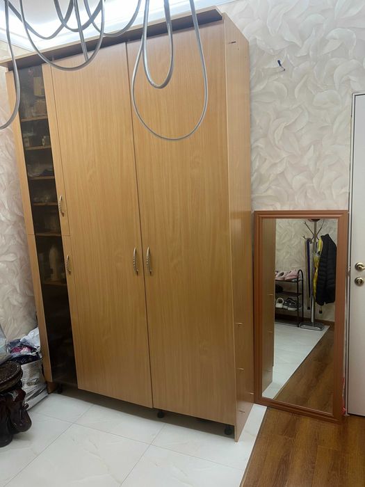 Большой шкаф в коридор