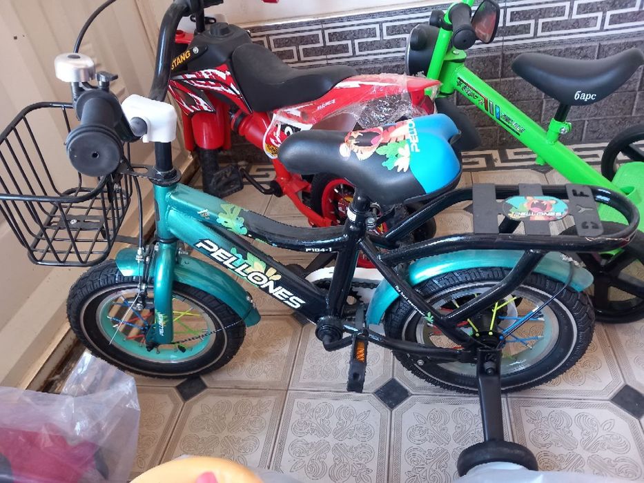 Har xil turdagi yangi  velosiped va moshinchalar sotiladi