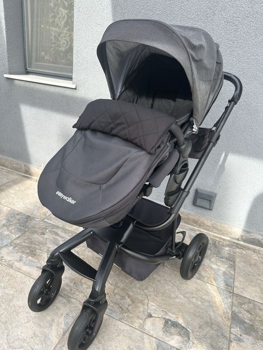 Бебeшка количка Easywalker Harvey 2 в отлично състояние