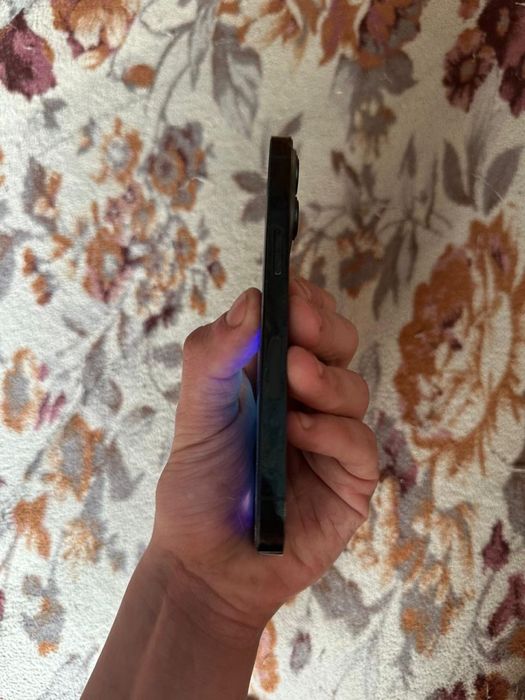 Айфон 13 про.