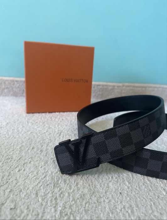Louis Vuitton черен колан