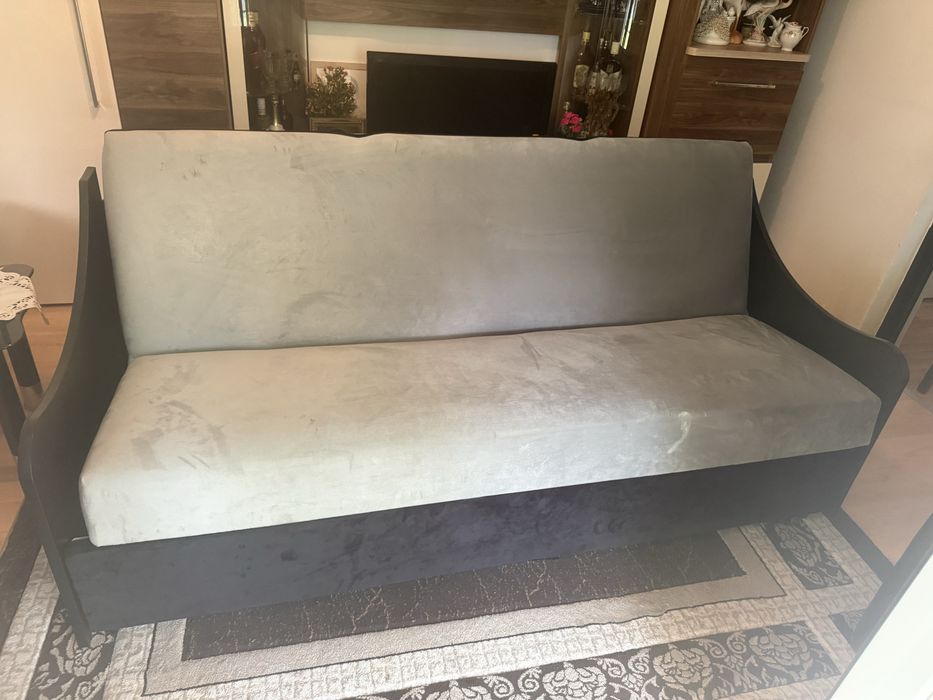 Vand Canapea Extensibila / Noua