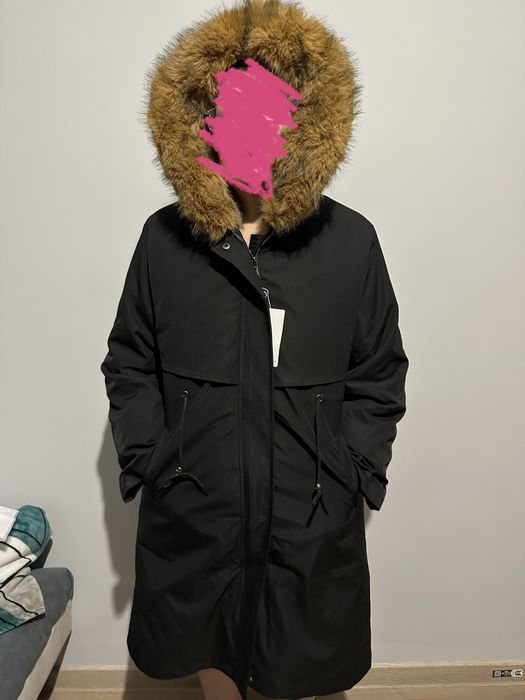 Зимняя теплая парка с этикеткой