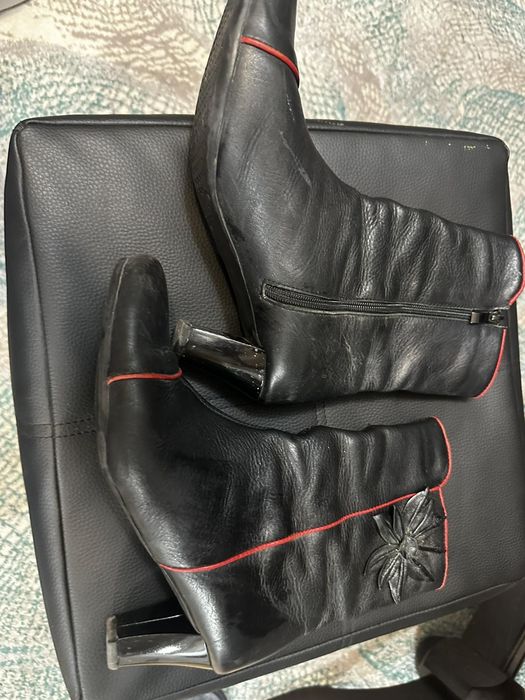 Дамски боти и обувки