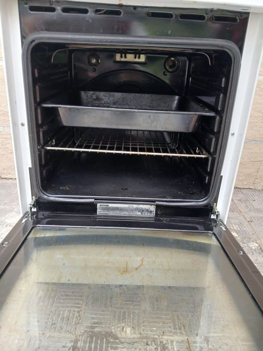 Электричсекая печь с духовкой