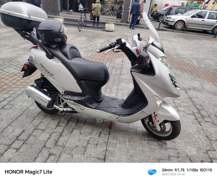 Vînd scuter khimco Grand Dink150 Cm3