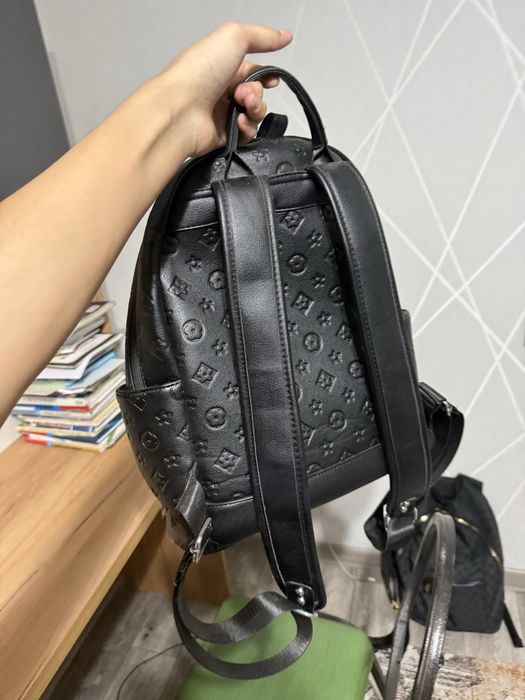 Продам Рюкзак черный