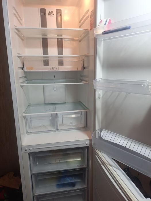 Срочно продам холодильник