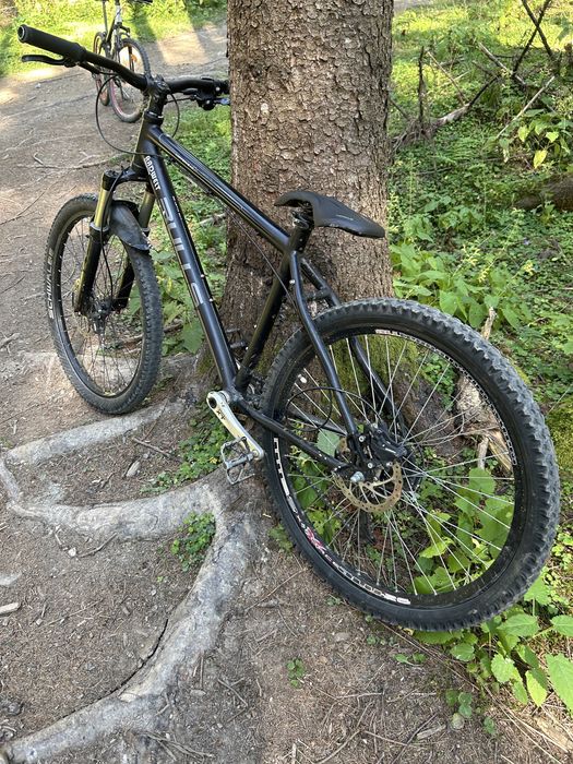 Vând bicicletă Bulls
