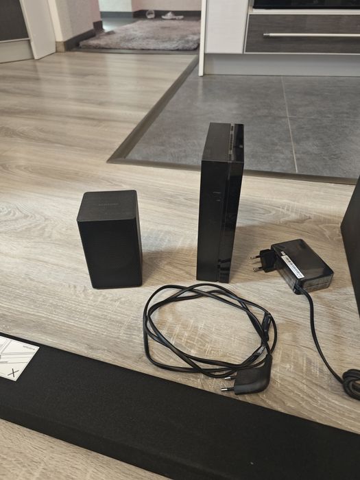 Soundbar Samsung HW-R470, 4.1, 240W, Wireless, Dolby,