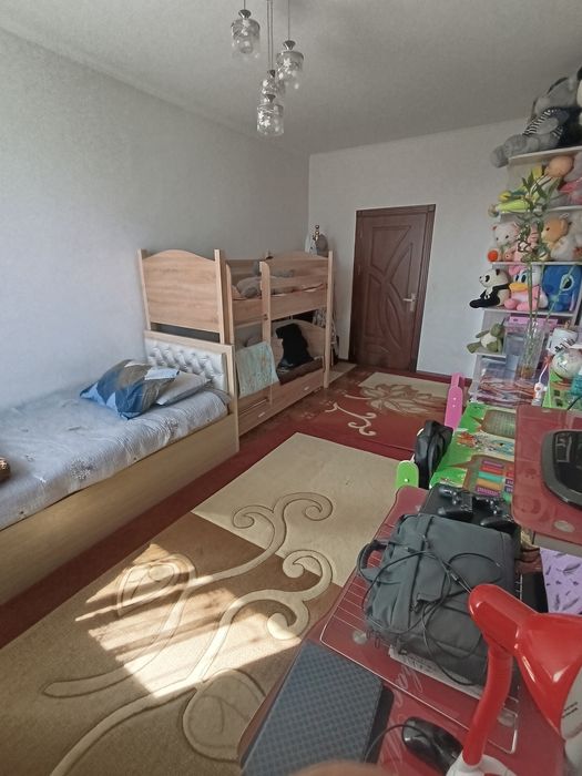 Продаётся своя 3-х комнатная квартир рядом Ттз автостанции