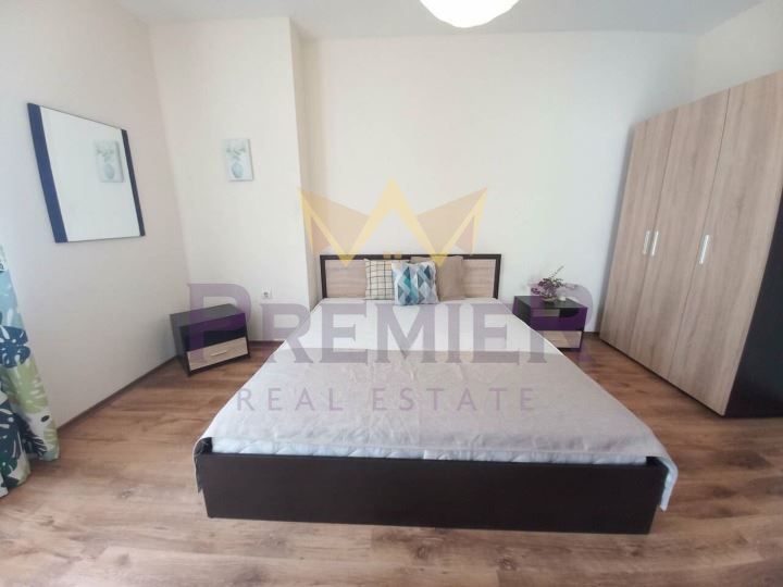 Дава се под наем Двустаен апартамент в Варна, Център - 48 кв.м за 408 € - Снимка #3