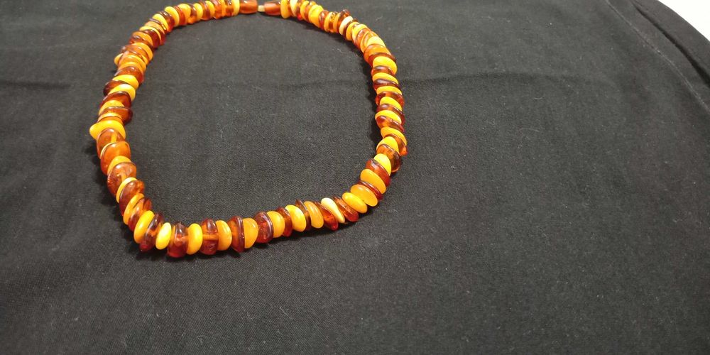 Продам бусы из янтаря