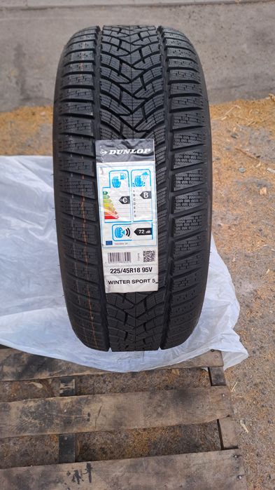 1бр. Нова 225/45/18 Dunlop Winter Sport 5