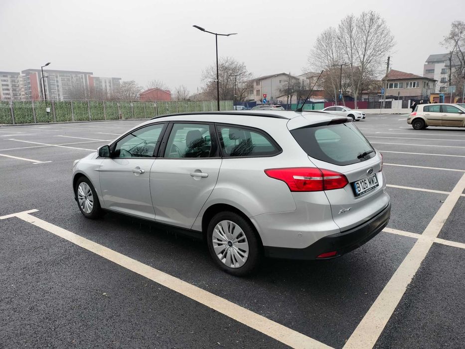 Ford Focus / An 2016 / Inmatriculat RO 11 NOV / Scaune Incalzite/ Navi