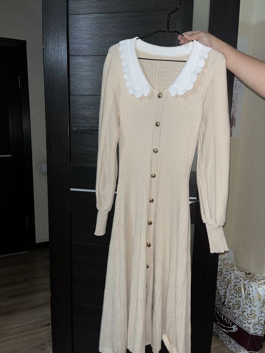 Платье высокого качество, трикотажный материал. Почти новый.