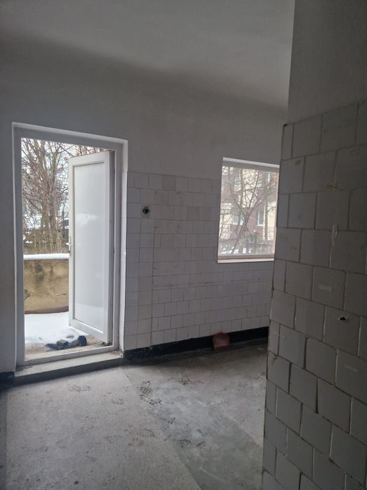 Vând cabinet medical