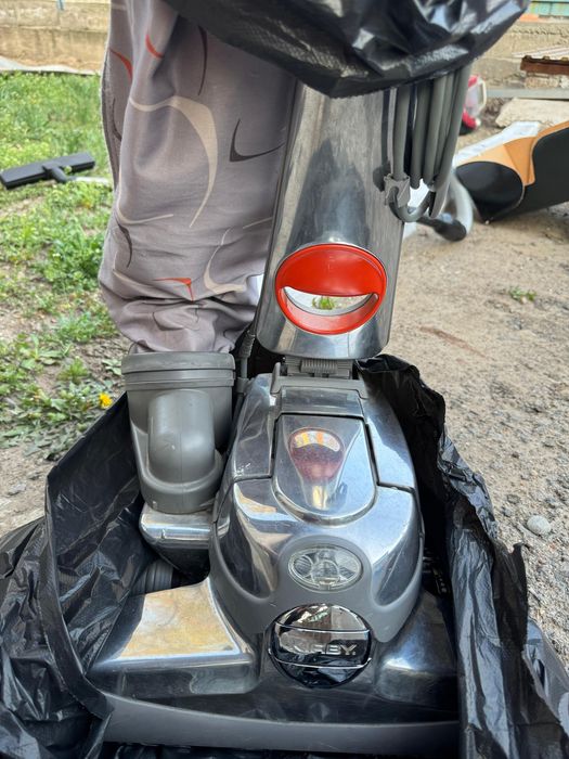 Продам пылисос кирби