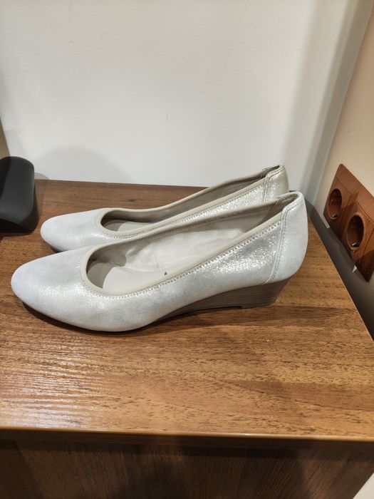 Tamaris обувки на платформа 40