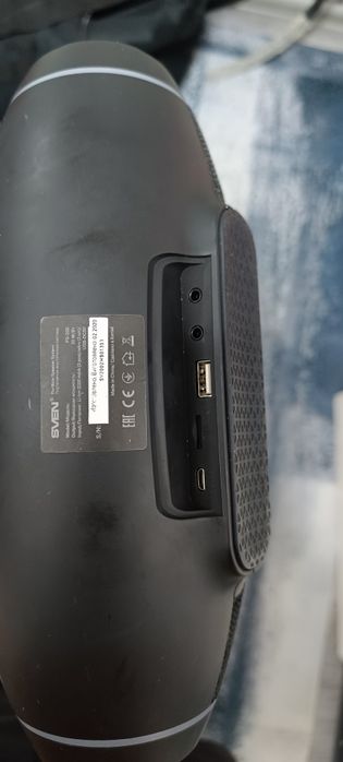 Продам  портативную колонку sven оригинал