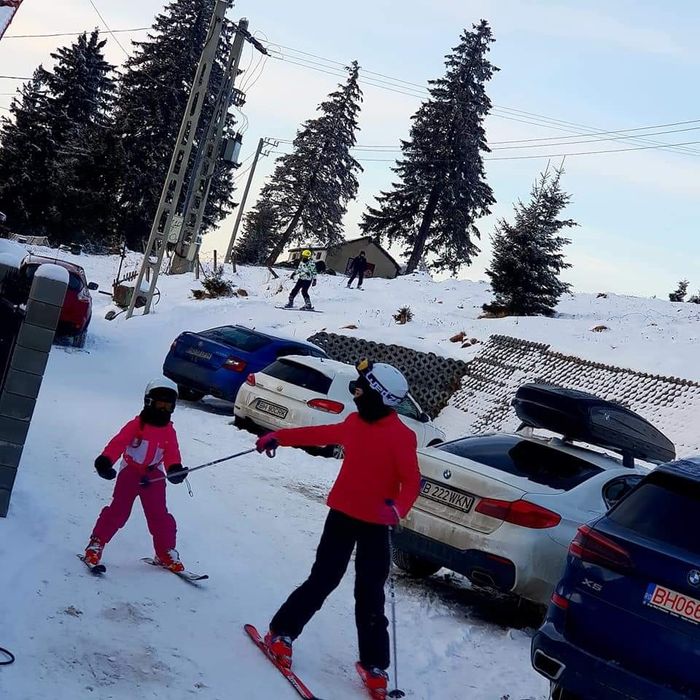 Inchiriez vila 5 camere in Paltinis. Cu ciubar