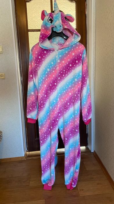 Продам костюм единорога