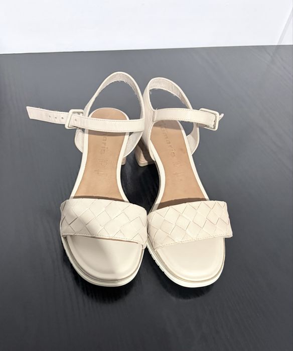 Sandale din piele Tamaris