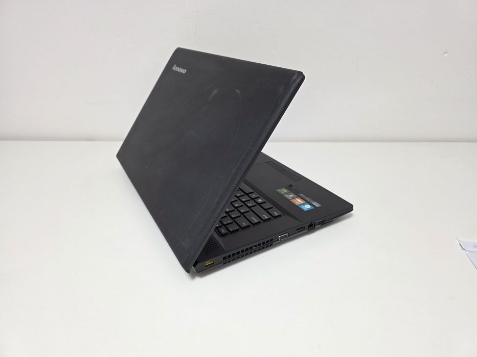 Lenovo i7 display MARE 17 ssd GARANTIE