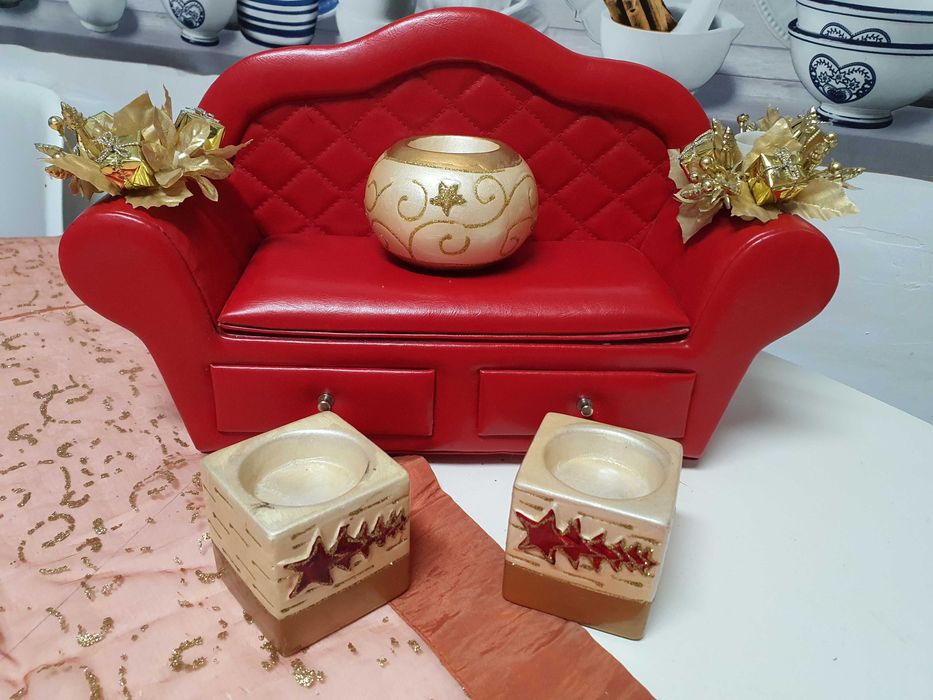 Suport lumanare pastila alb-auriu de Craciun