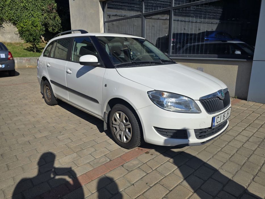 SKODA Fabia 2012 — imagine 2