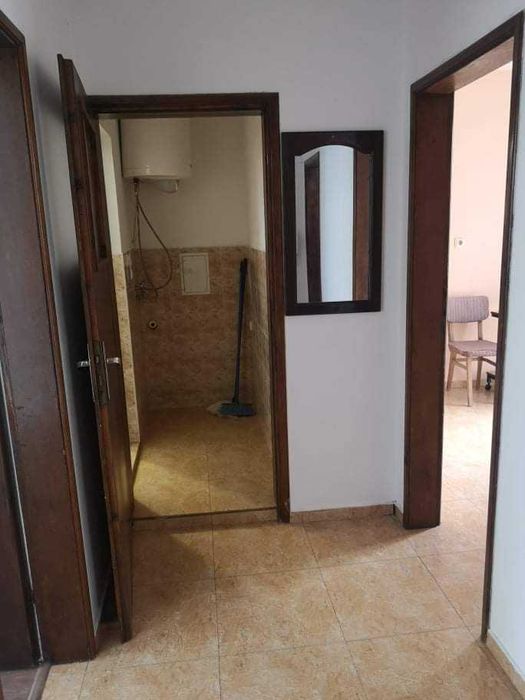 Дава се под наем Двустаен апартамент в Бургас, Възраждане - 72 кв.м за 102 € - Снимка #3