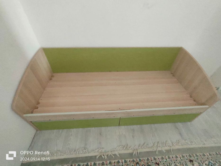 Продаётся кровать