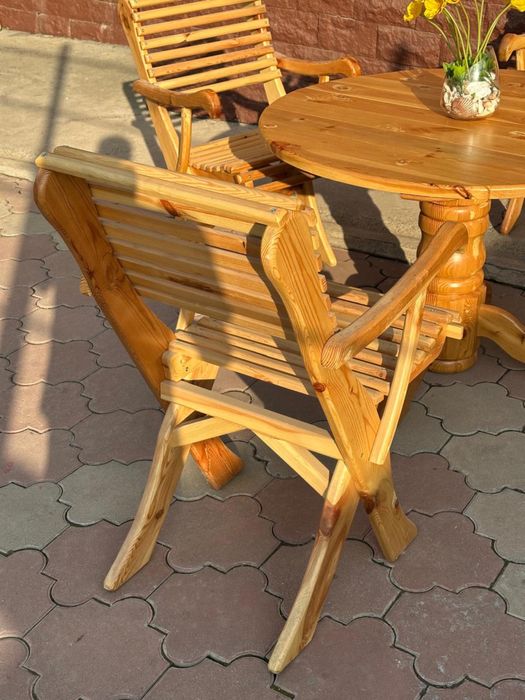 Продам!!!  Стол,стулья