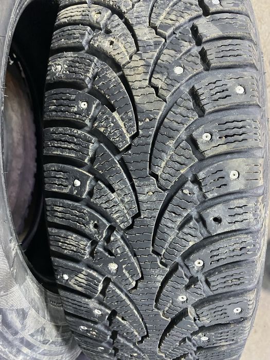 Шины на 15. 195/65  2 штуки