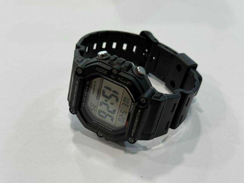 Casio AE-1600H-1AVEF