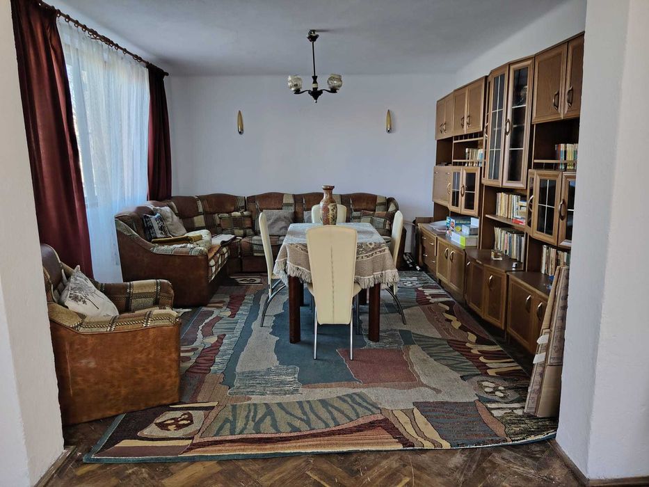 Proprietate in zona  exclusivista- teren generos, zona liniștită