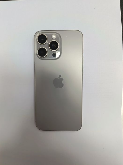 iPhone 15 Pro Max /256 GB /Bat 88