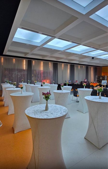 Коктелний стол   Фершетний стол