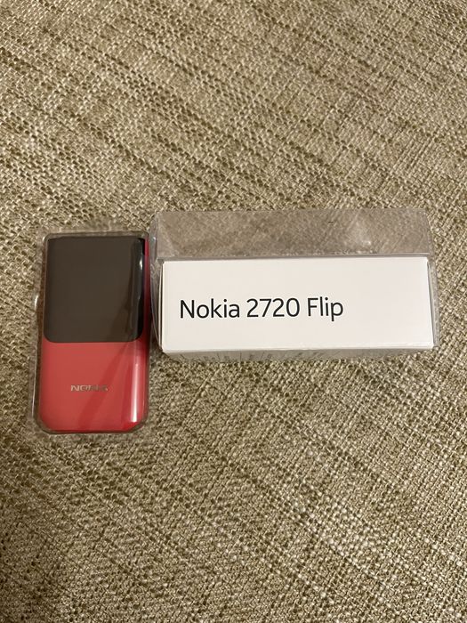 Новый Nokia2720Flip